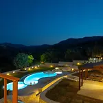 Villa Luxury Happynest Spasmeni Vrisi