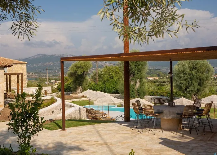 Luxury Happynest Spasmeni Vrisi